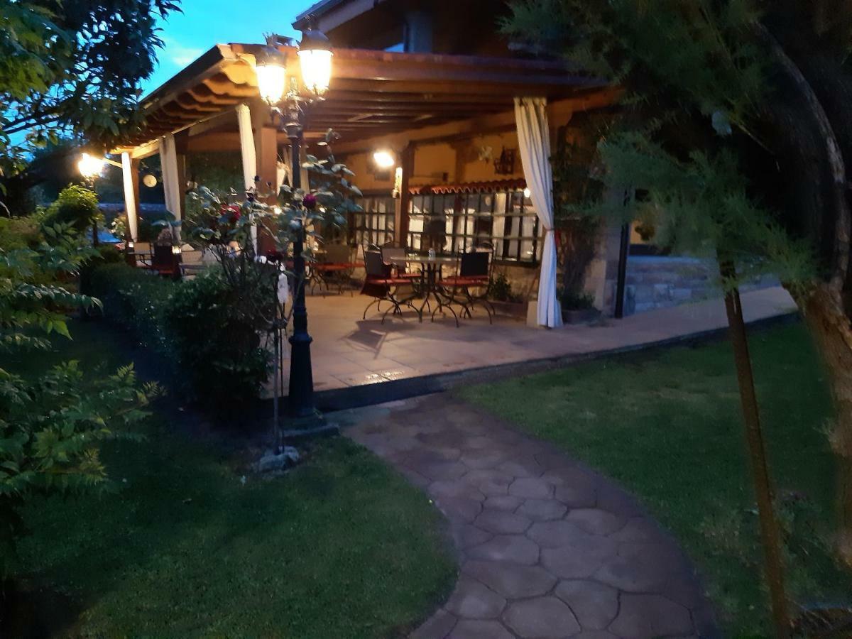 Hosteria Las Fuentes Rubayo Eksteriør bilde